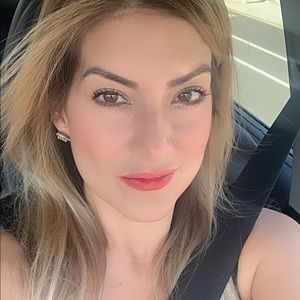 Meet your Posher, Sofia